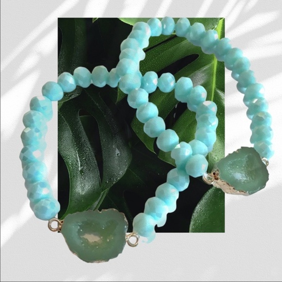 Beaded Druzy Stone Stretch Bracelet - Turquoise Blue / Mint - Picture 3 of 3